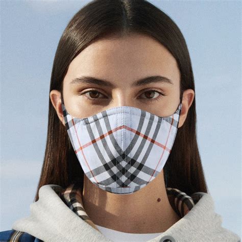 mundschutz von burberry|Burberry releases face mask with signature check on  .